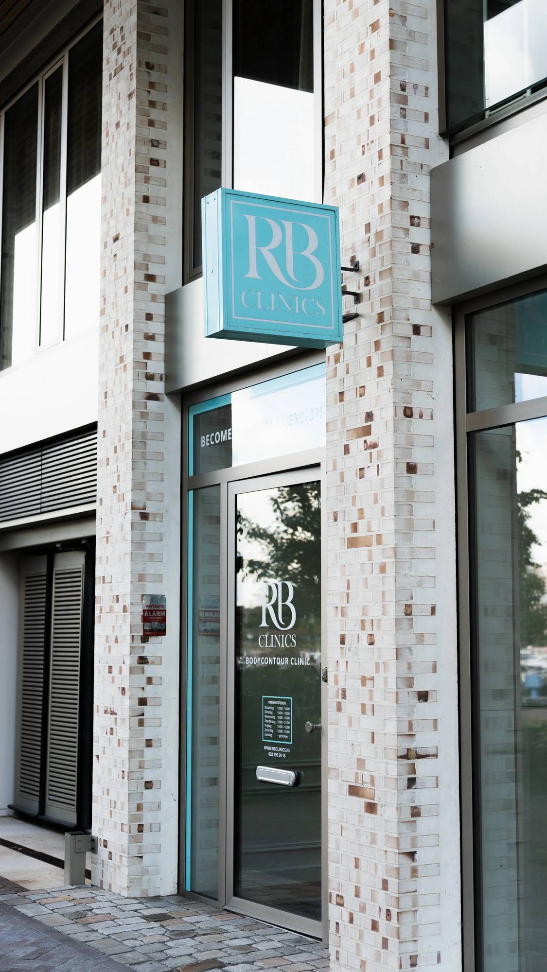 Entree van RB Clinics Amsterdam